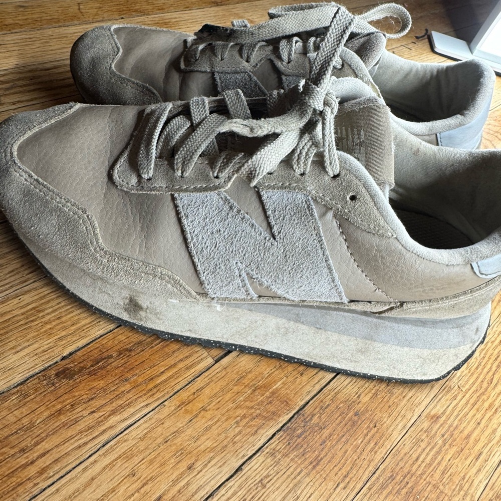 Women’s Gray Sneakers New Balance